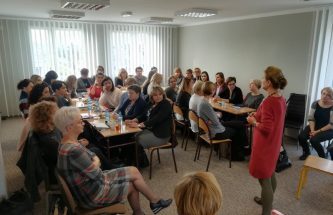 Zdjęcie z galerii Spotkanie pedagogów w Poradni Psychologiczno – Pedagogicznej w Dąbrowie Tarnowskiej
